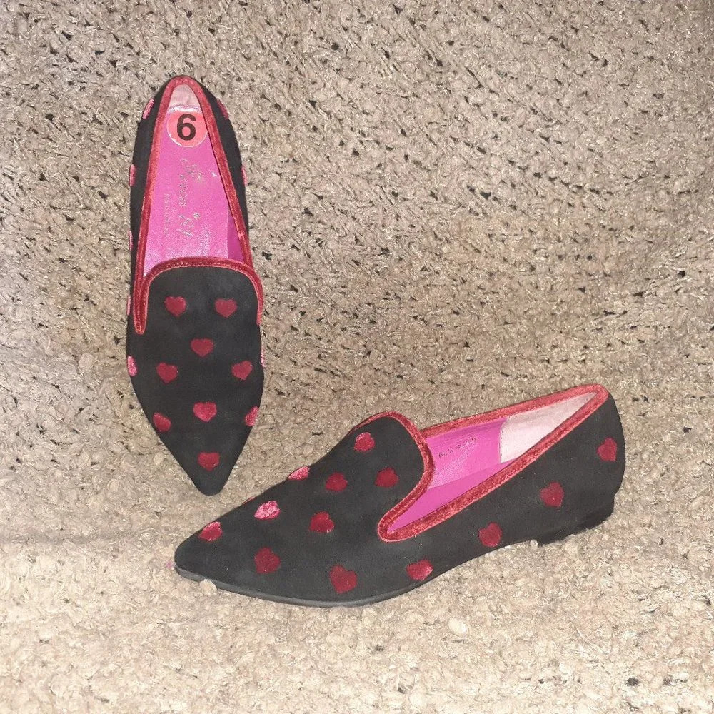 Ferca 81 Suede Pointy Toe Flats Red Hearts Size US 5.5 EU 36 Fancy Made In Italy